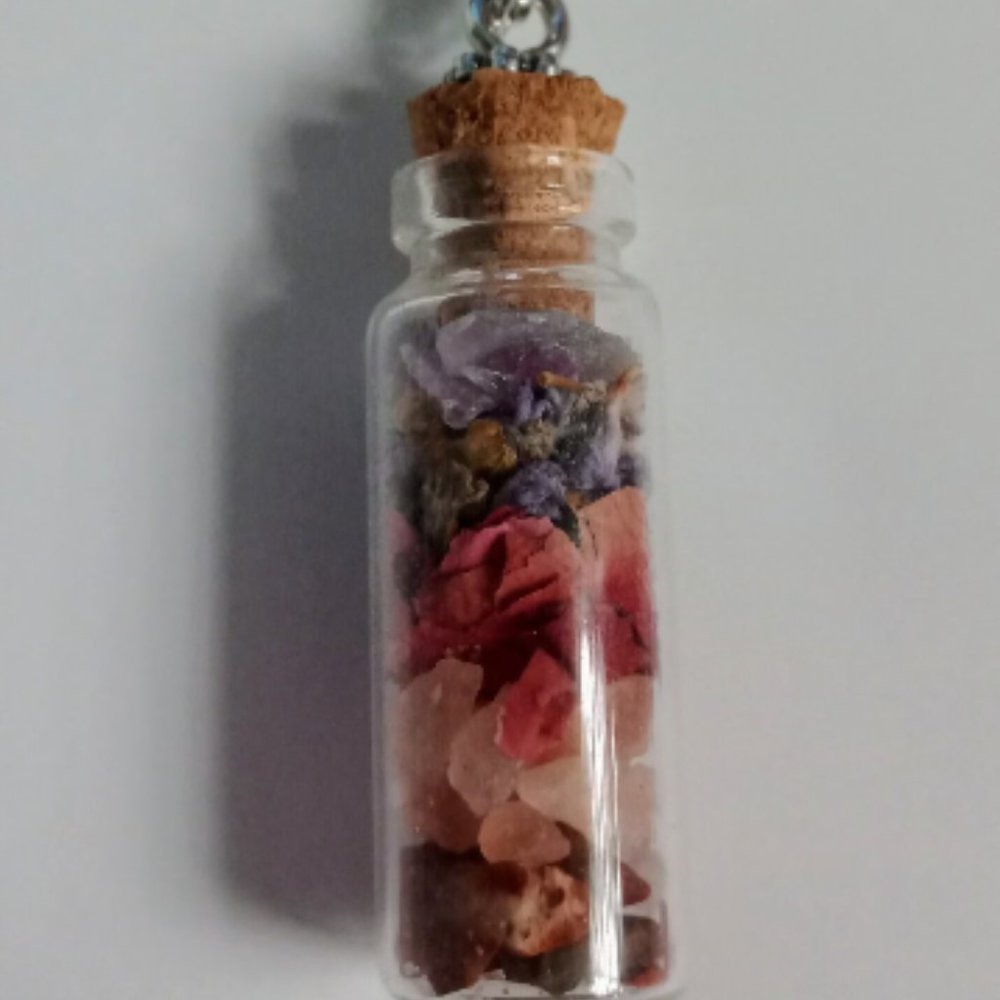 Beauty and Attraction Spell Jar- Beauty spell- Feel and look beautiful spell